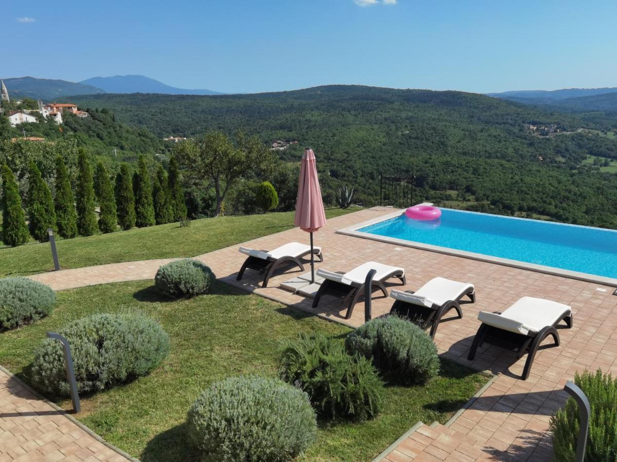 Home Andrea With Infinity Salty Pool Roč Dış mekan fotoğraf