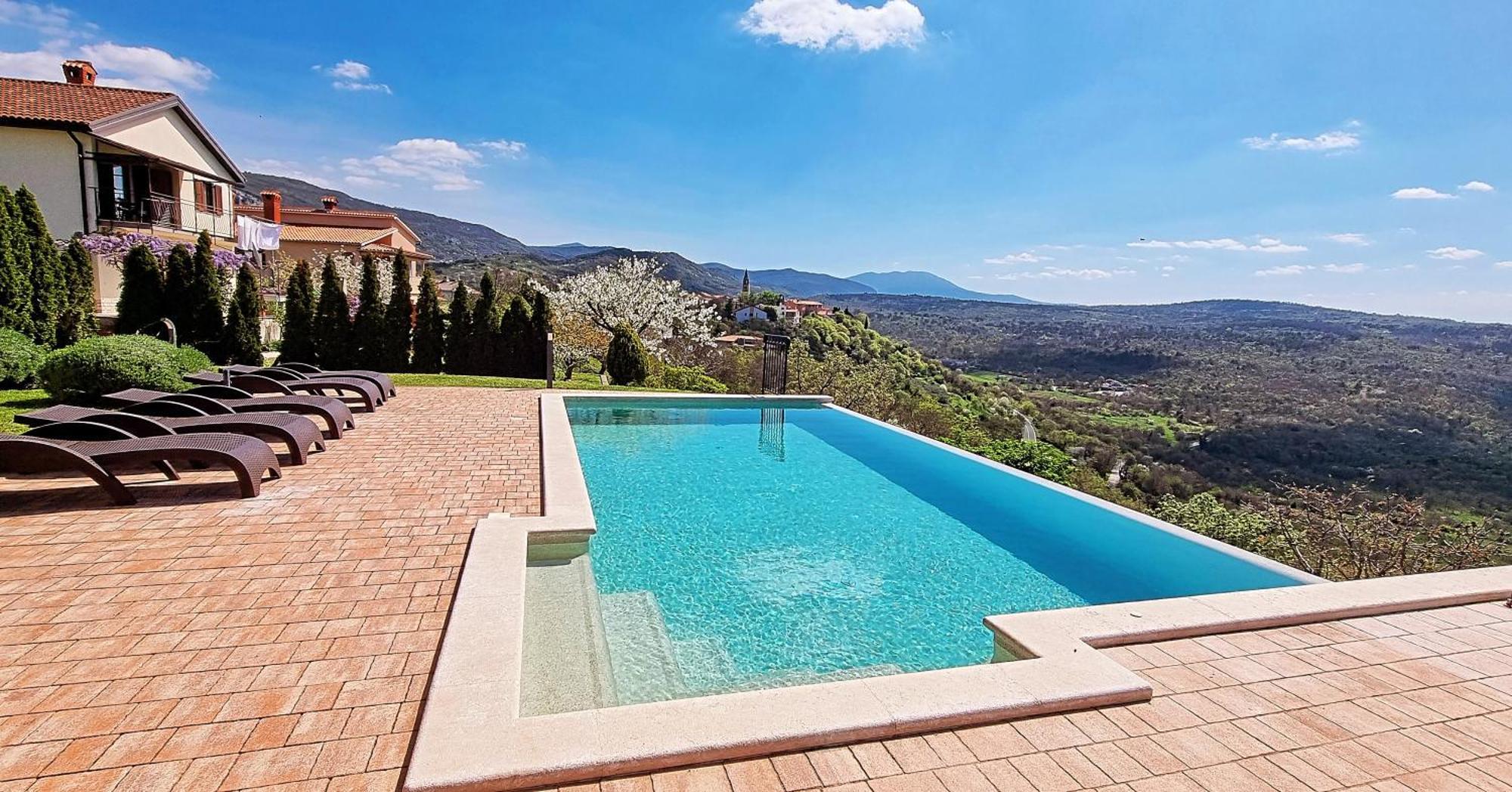 Home Andrea With Infinity Salty Pool Roč Dış mekan fotoğraf