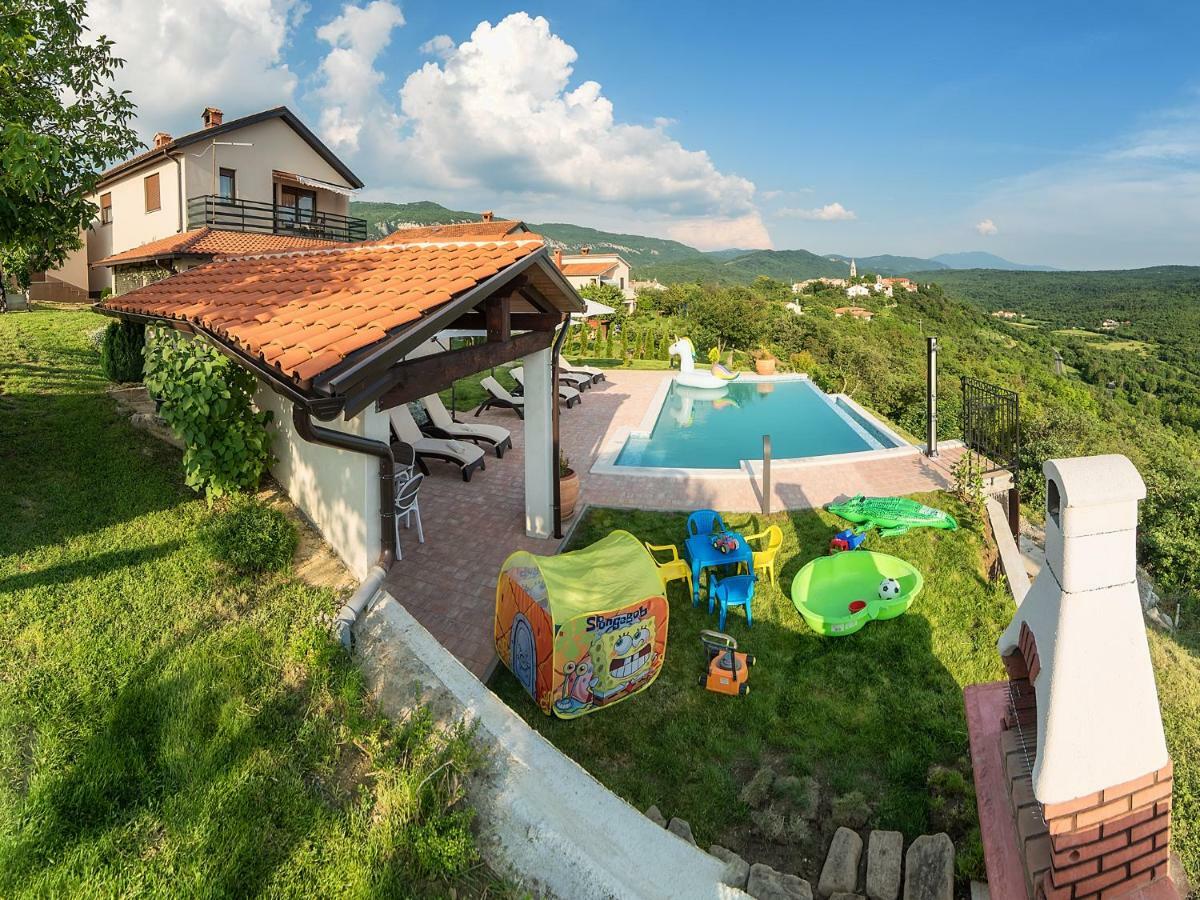 Home Andrea With Infinity Salty Pool Roč Dış mekan fotoğraf
